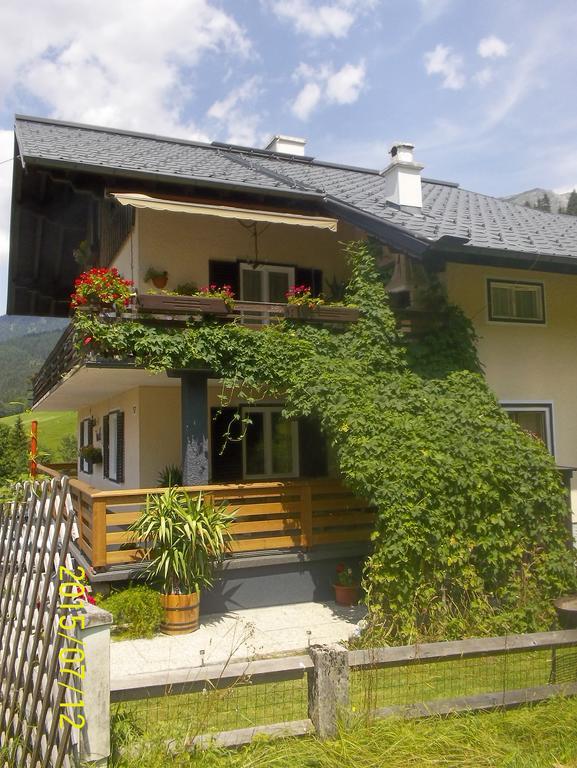 Appartement Haus Wastl à Russbach am Pass Gschütt Extérieur photo