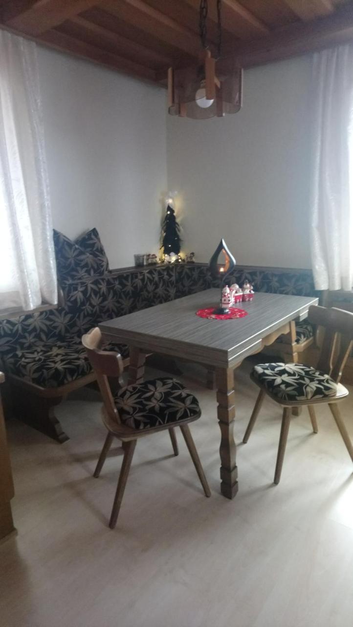 Appartement Haus Wastl à Russbach am Pass Gschütt Extérieur photo